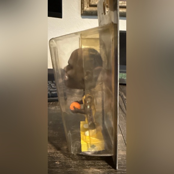 Shaquille O’Neal LA Lakers NBA Bobble Head Upper Deck
Play Makers 2002/2003 - Picture 4 of 4